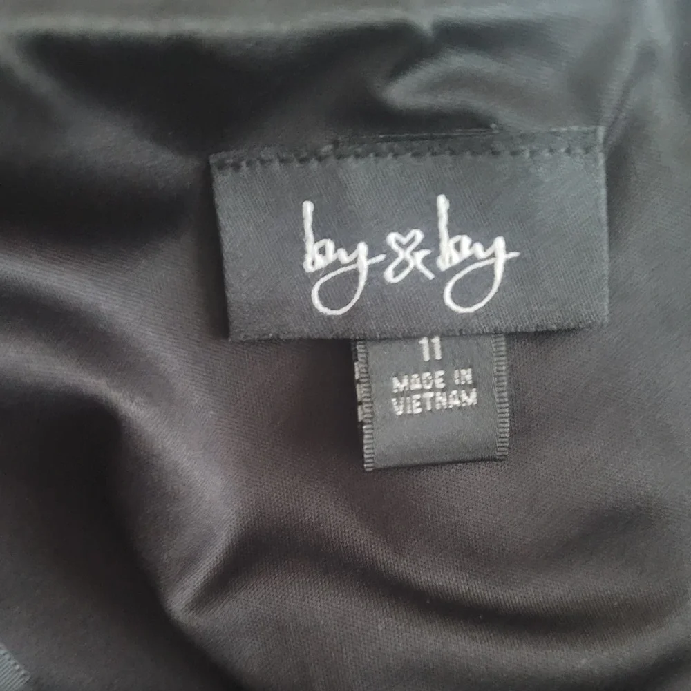 by & by Bodycon Floral Dress Size 11 - Picture 5 of 6